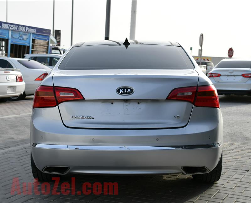 KIA CADENZA, V6- 2012- SILVER- 221 000 KM- GCC