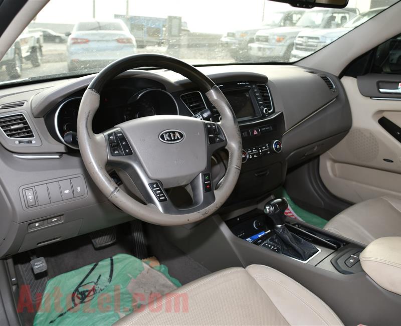 KIA CADENZA, V6- 2012- SILVER- 221 000 KM- GCC