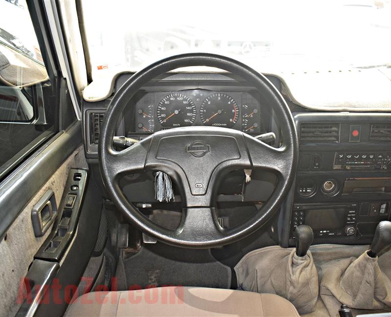 NISSAN SUPER SAFARI MODEL 1995 - 280,000 KM - WHITE - V6 - GCC 