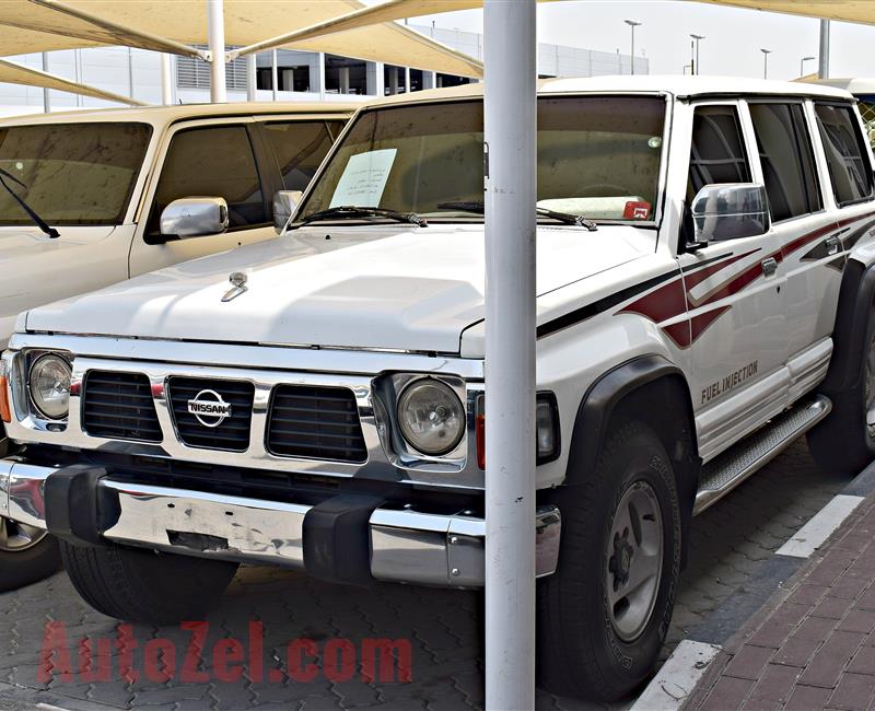 NISSAN SUPER SAFARI MODEL 1995 - 280,000 KM - WHITE - V6 - GCC 