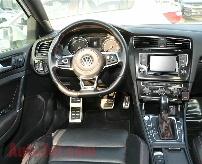 VOLKSWAGEN GTI MODEL 2015 - WHITE - 220,000 KM - V4 - GCC 