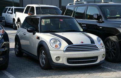 MINI COOPER MODEL 2012 - WHITE - 158,000 KM - V4 - GCC 