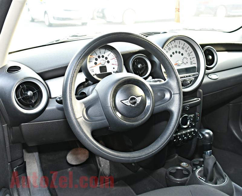 MINI COOPER MODEL 2012 - WHITE - 158,000 KM - V4 - GCC 