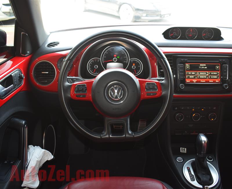 VOLKSWAGEN BEETLE TURBO- 2016- RED- 50 000 KM- GCC