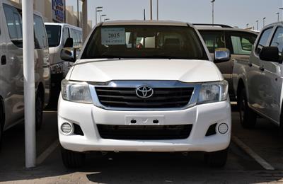 TOYOTA HILUX- 2015- WHITE- 150 000 KM- GCC SPECS