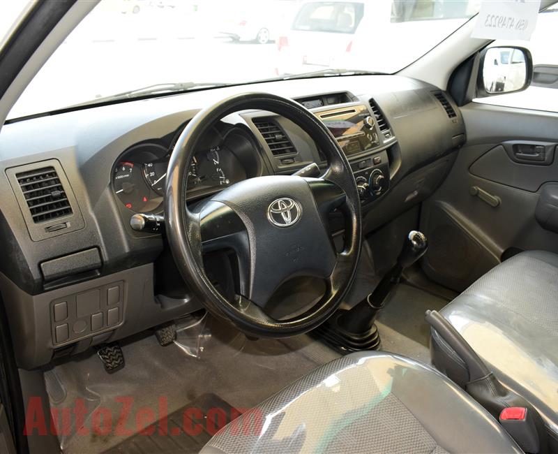 TOYOTA HILUX- 2015- WHITE- 150 000 KM- GCC SPECS