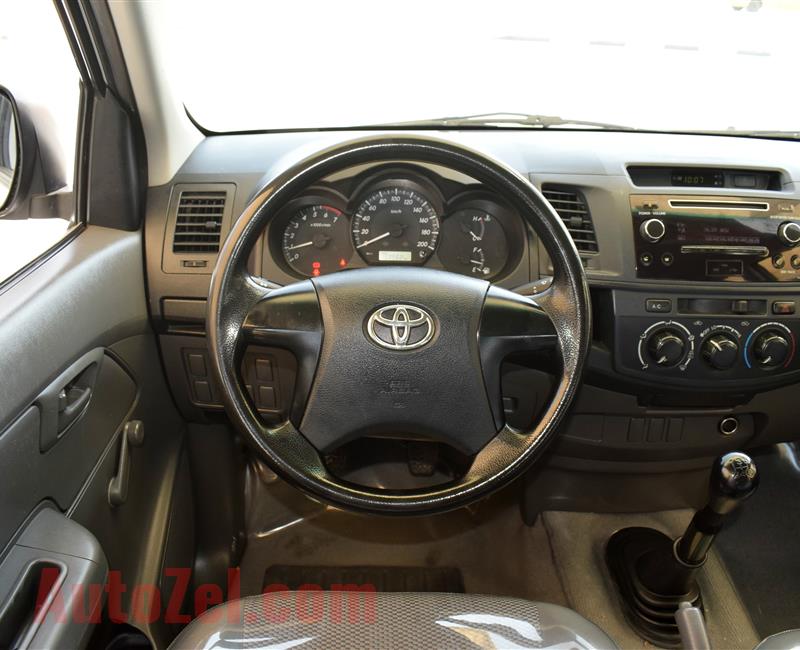 TOYOTA HILUX- 2015- WHITE- 150 000 KM- GCC SPECS