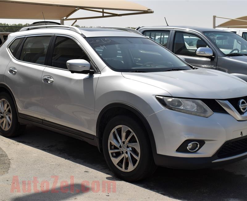 NISSAN XTRAIL- 2015- SILVER- 207 000 KM- GCC SPECS