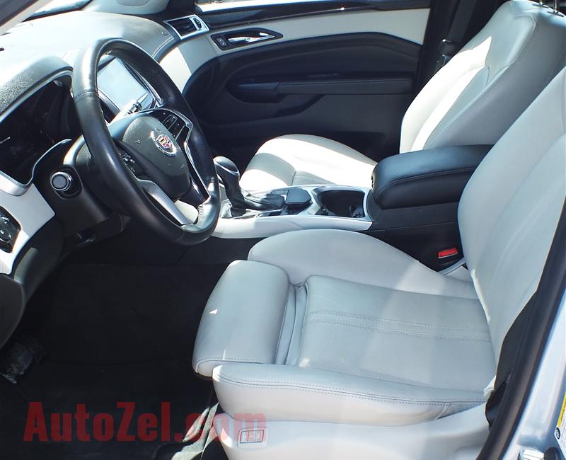 CADILLAC SRX4- 2014- BLUE- 115 000 KM- GCC
