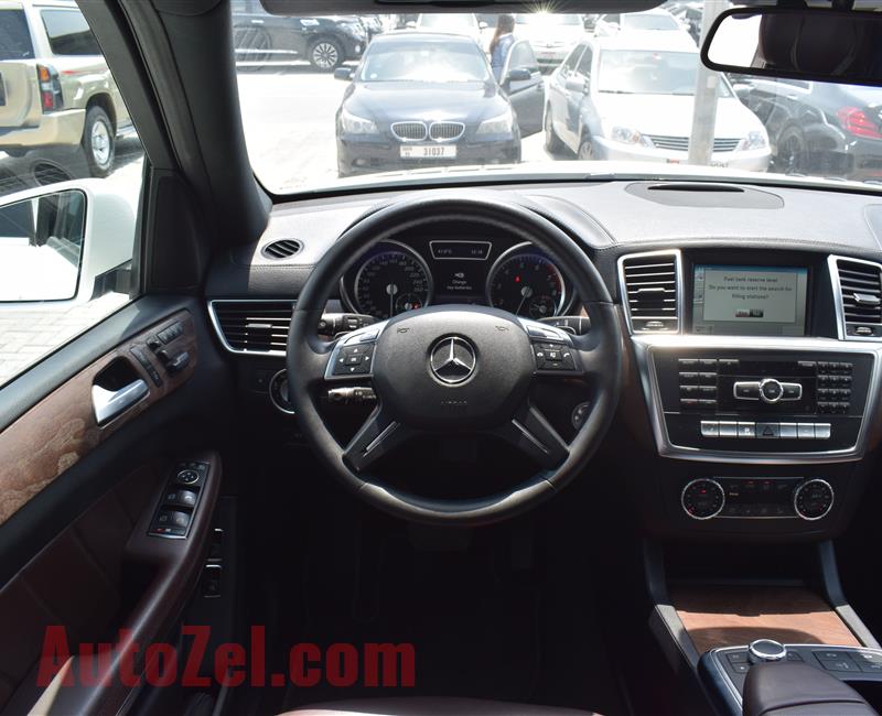 MERCEDES-BENZ GL500- 2014- WHITE- 94 000 KM- GCC