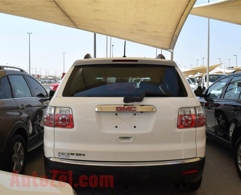 GMC ACADIA- 2012- WHITE- 160 000 KM- GCC