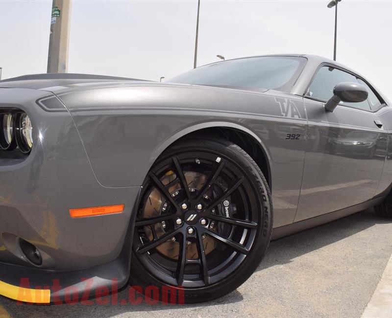 DODGE CHALLENGER STR MODEL 2018 - GREY - 188,000 KM - V8 - GCC 