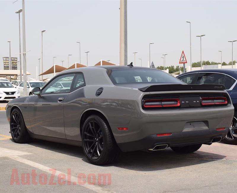 DODGE CHALLENGER STR MODEL 2018 - GREY - 188,000 KM - V8 - GCC 