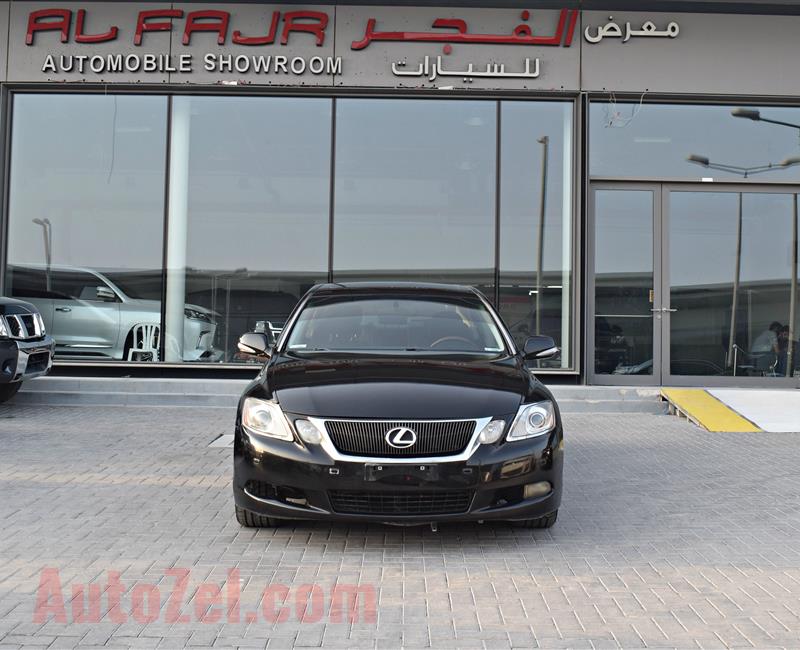 LEXUS GS300 MODEL 2011 - BLACK - 293,000 KM - V8 - GCC 