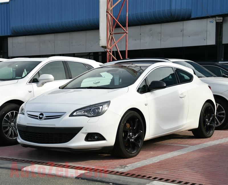 OPEL GTC- 2015- WHITE- 60 000 KM- GCC