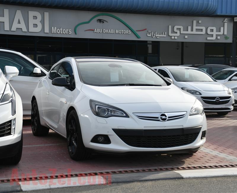 OPEL GTC- 2015- WHITE- 60 000 KM- GCC