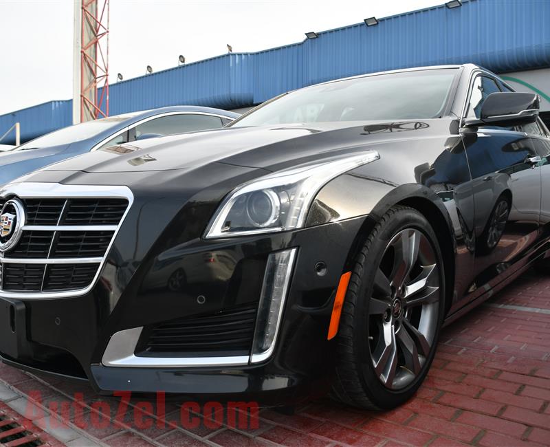 CADILLAC CTS- 2014- BLACK- 50 000 KM- GCC