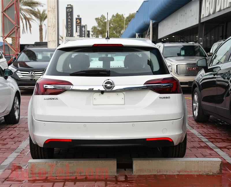 OPEL INSIGNIA STATION- 2015- WHITE- 53 000 KM- GCC