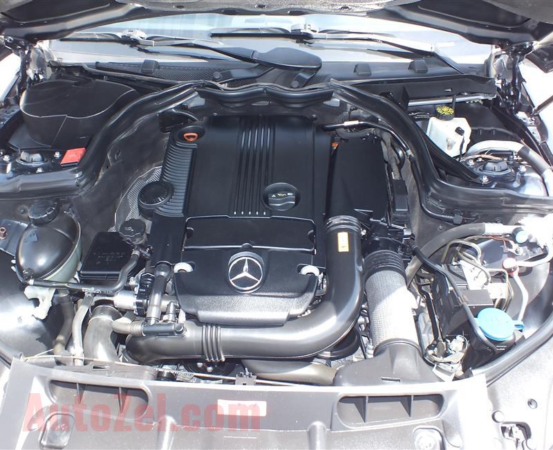 MERCEDES-BENZ C180- 2010- GREY- 134 000 KM- GCC