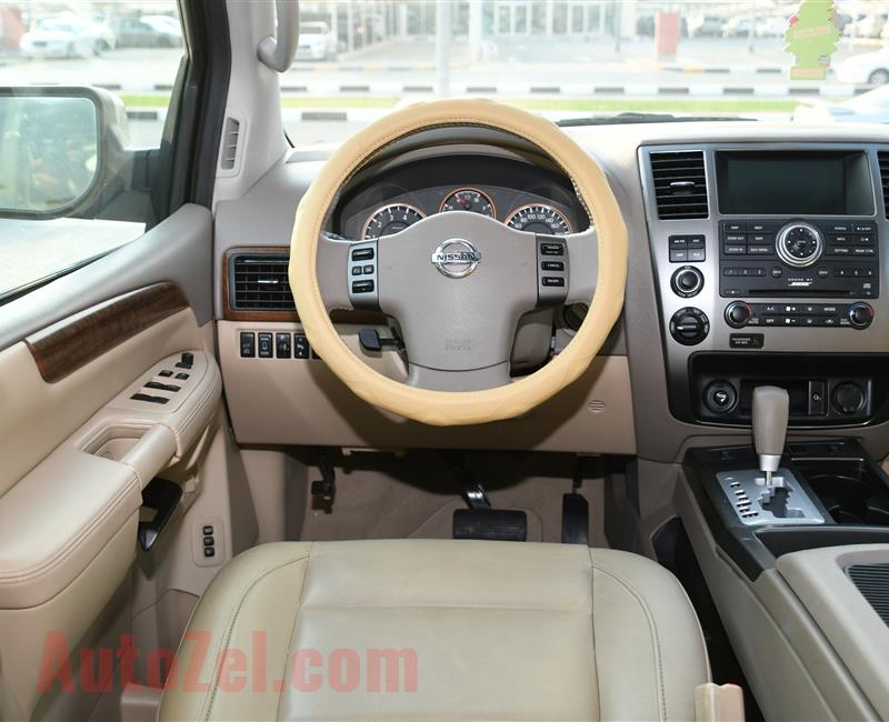 NISSAN ARMADA MODEL 2009 - WHITE - 200,000 KM - V8 - GCC 