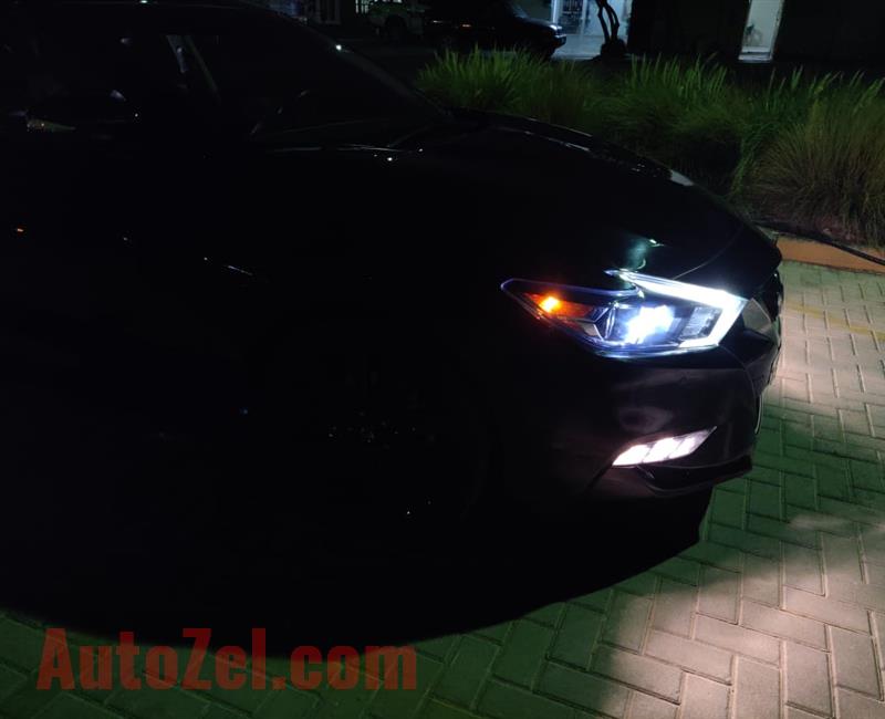 Nissan Maxima Mid Night Edition