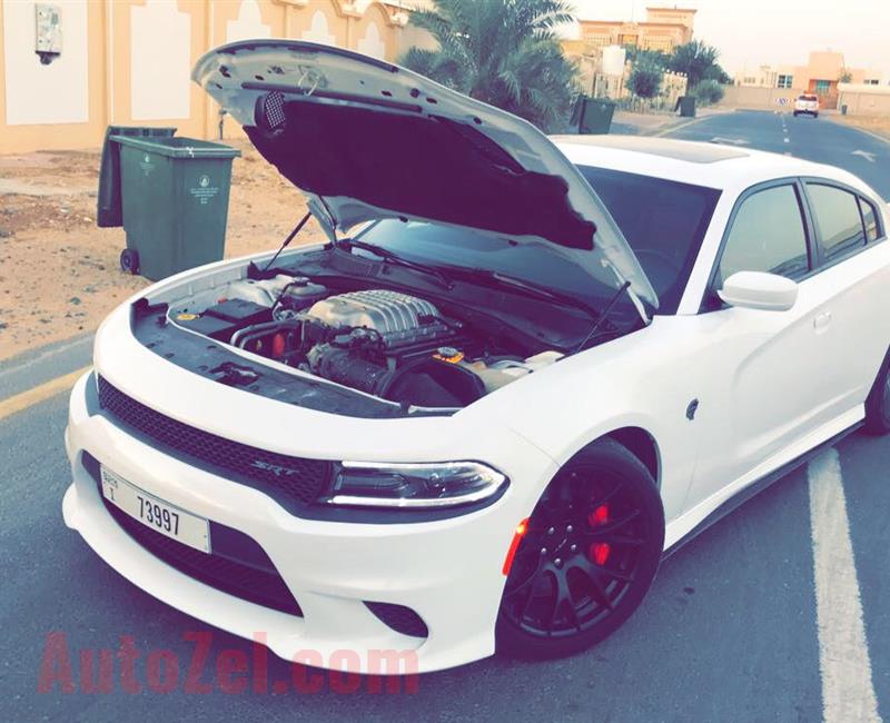 dodge charger hellcat 