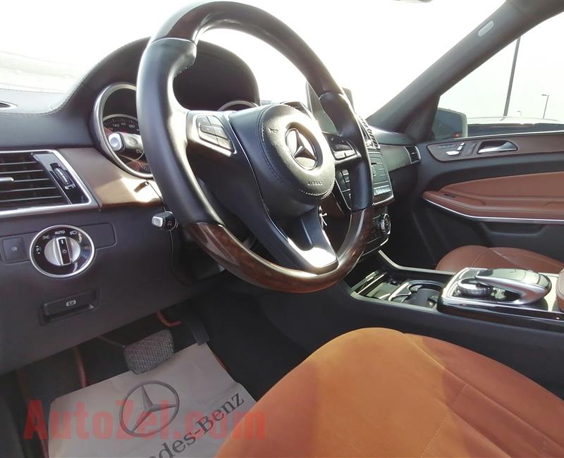 MERCEDES-BENZ GLS500- 2016- WHITE- 144 000 KM- GCC