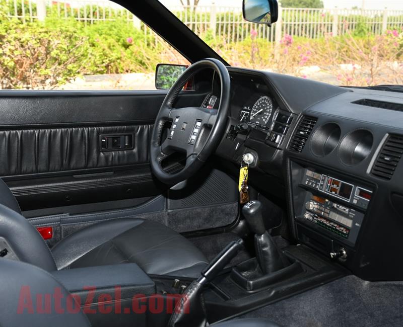 NISSAN 300ZX- 1989- MANUAL GEAR- RED- AMERICAN SPECS