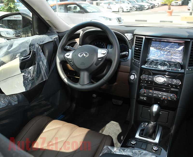 BRAND NEW INFINITI QX70 3.7- 2019- WHITE- ZERO KM- GCC, FULL OPTION