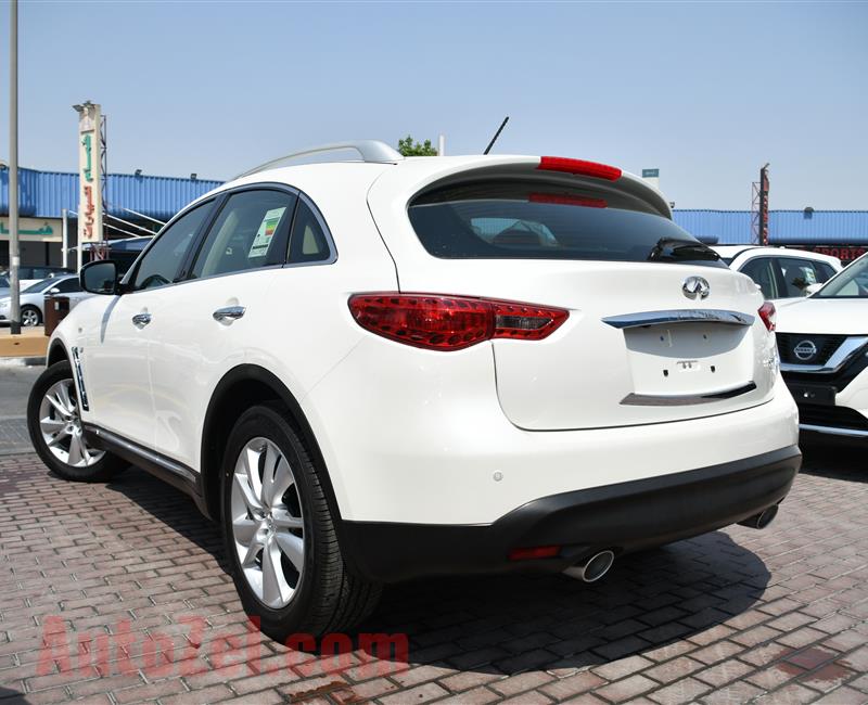 BRAND NEW INFINITI QX70 3.7- 2019- WHITE- ZERO KM- GCC, FULL OPTION