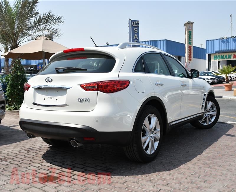 BRAND NEW INFINITI QX70 3.7- 2019- WHITE- ZERO KM- GCC, FULL OPTION