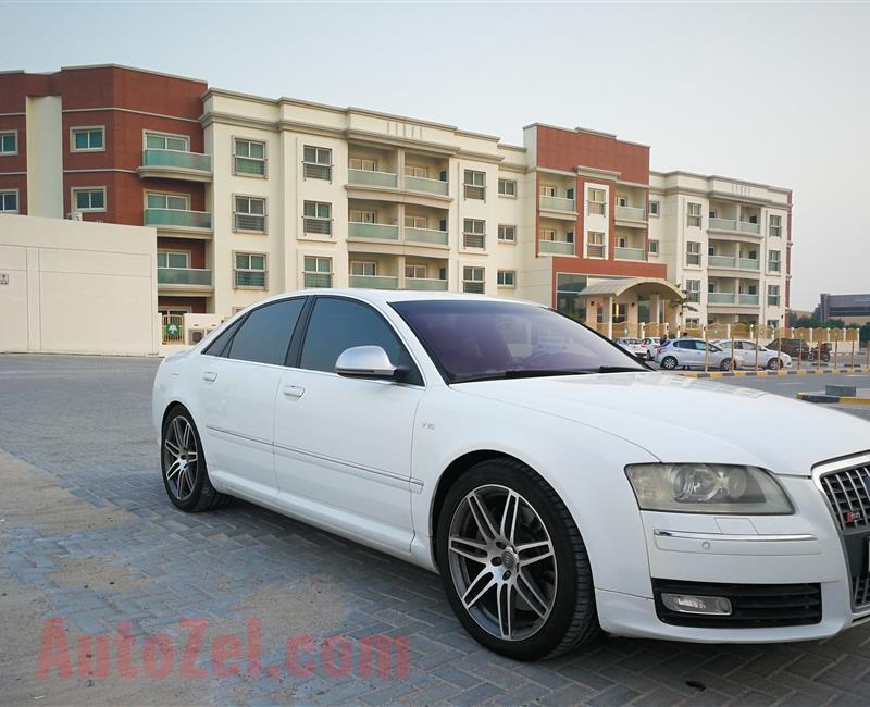 Amazing Audi S8 V10 