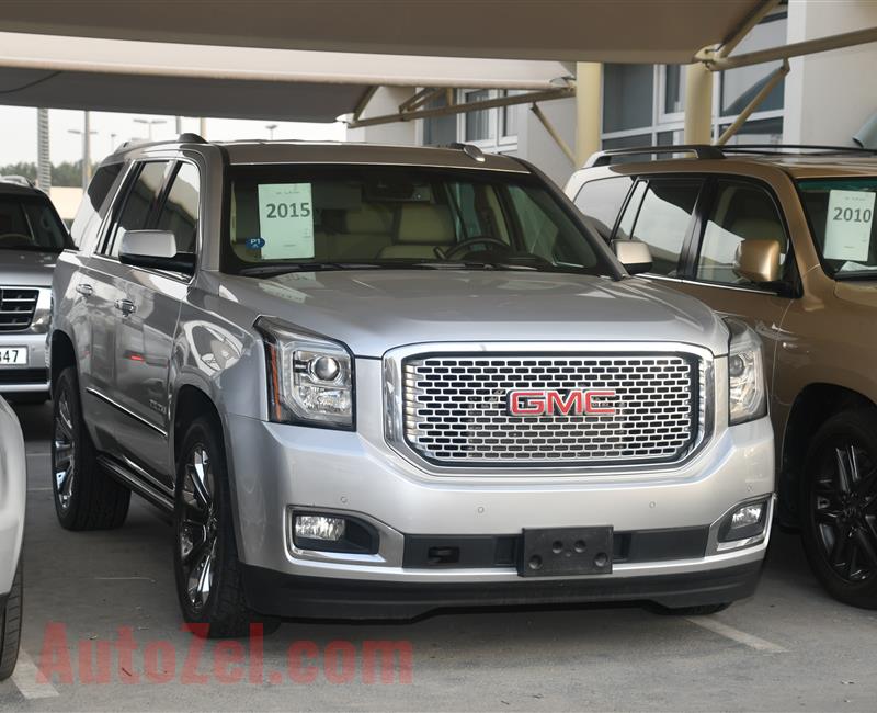 GMC SIERRA  DENALI MODEL 2015 - SILVER - 120,000 KM - V8 - GCC 