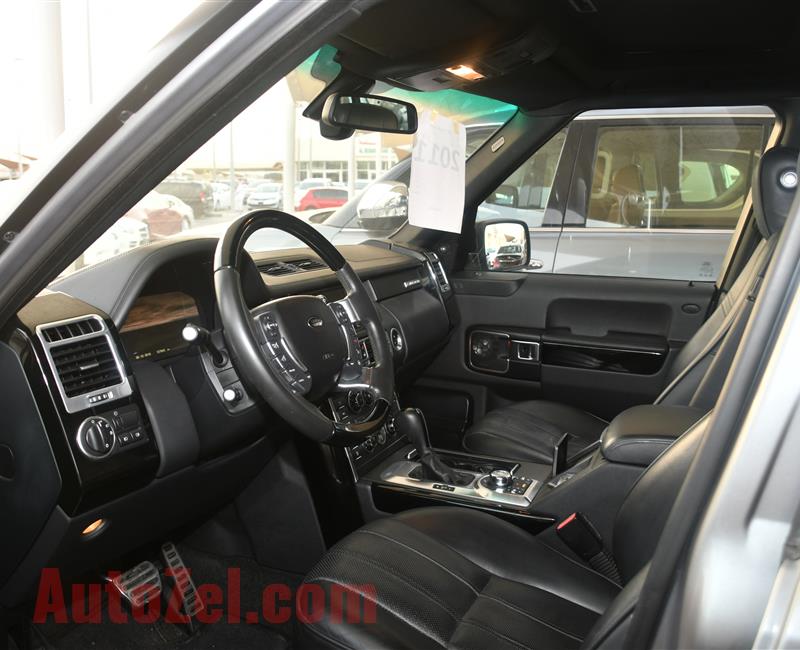 RANGE ROVER VOGUE SUPERCHARGED MODEL 2011 - 136,000 KM - V8 - GCC 