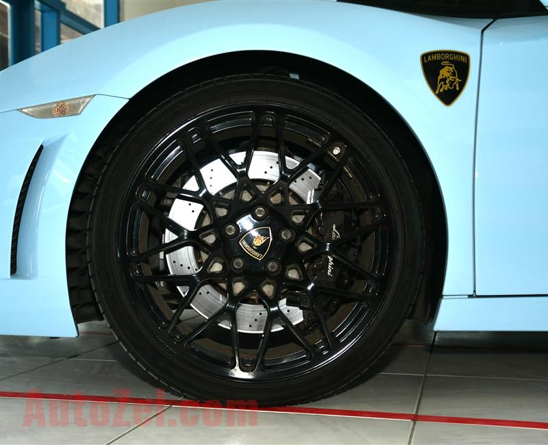 LAMBORGHINI- 2010- SKYBLUE- 54 000 KM- GCC SPECS- MANUAL TRANSMISSION