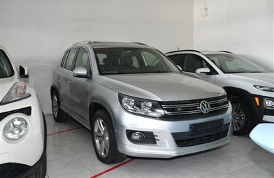 VOLKSWAGEN TIGUAN- 2016- GRAY- 133 000 KM- GCC SPECS