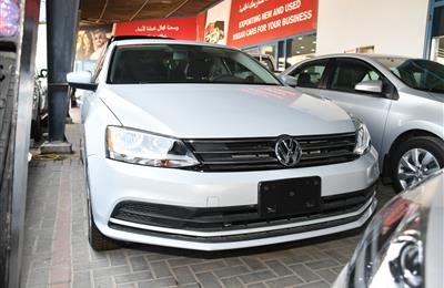 VOLKSWAGEN JETTA- 2017- SILVER- 7 000 KM- GCC SPECS