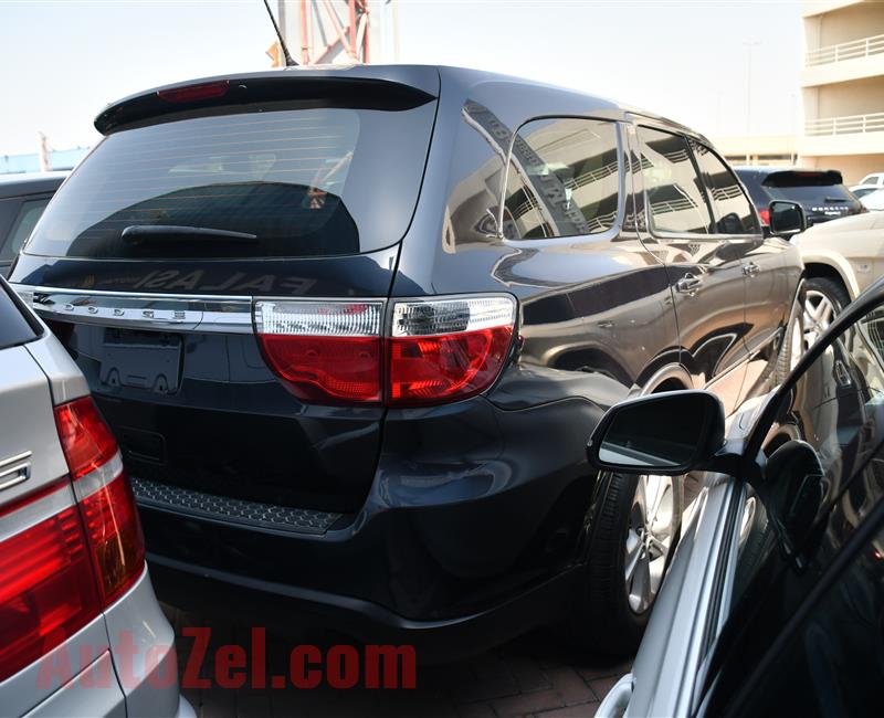 DODGE DURANGO- 2013- GRAY- 79 000 KM- GCC SPECS