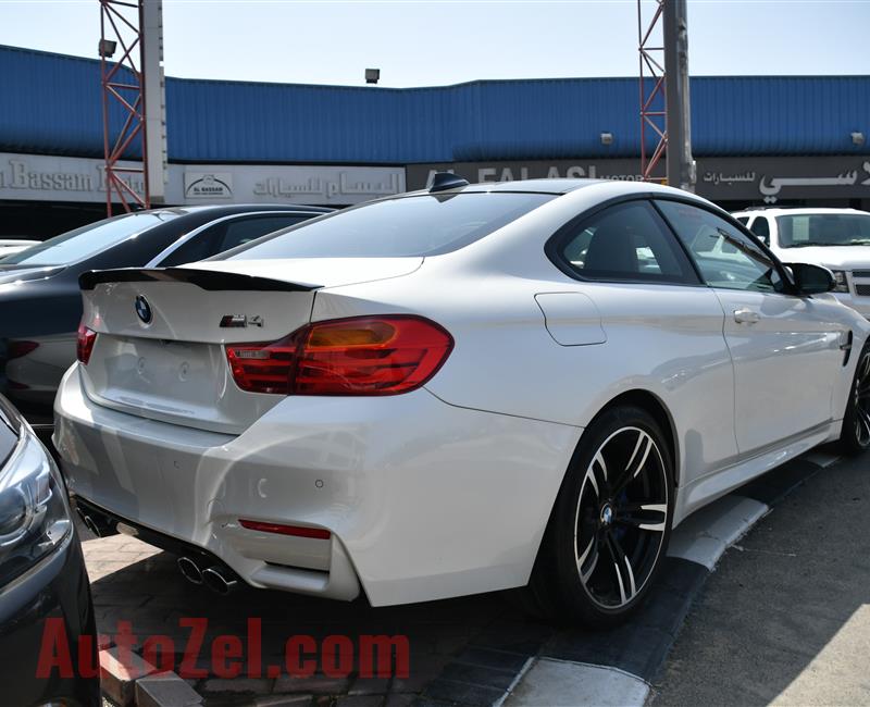 BMW M4- 2016- WHITE- 17 000 KM- GCC SPECS