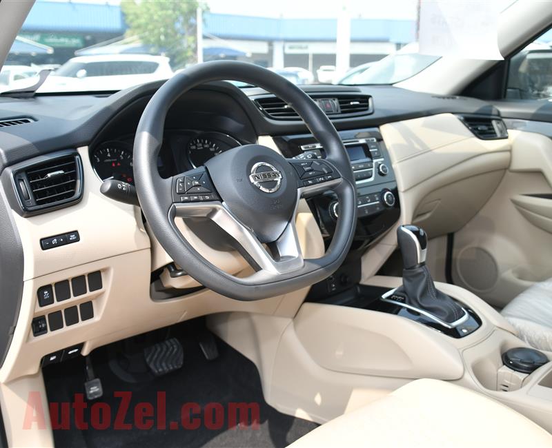BRAND NEW NISSAN XTRAIL 2.5s 2X4- 5 SEATER- 2020- WHITE- GCC SPECS