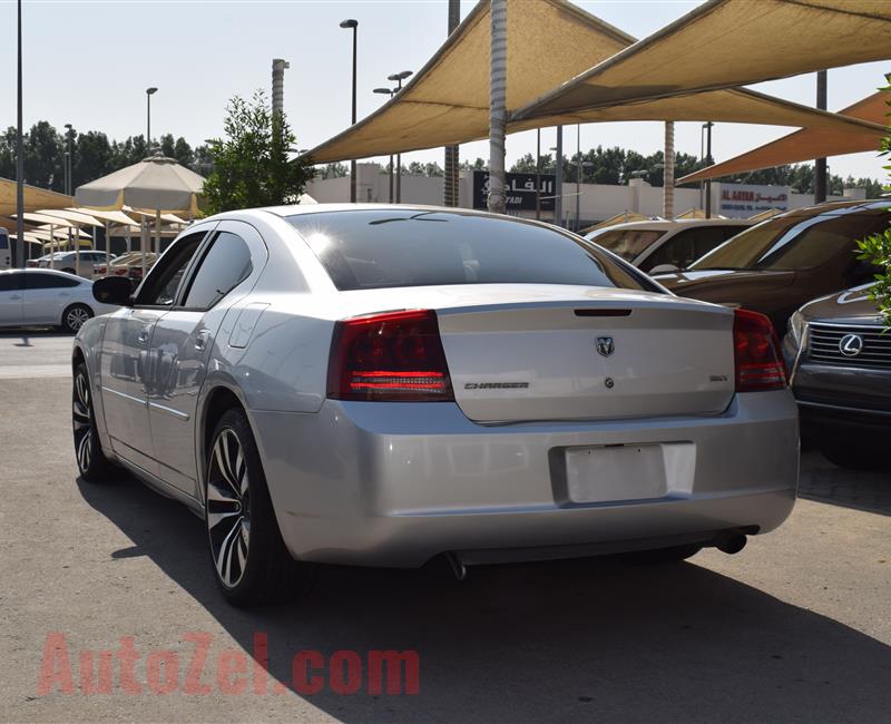 DODGE CHARGER- 2007- SILVER- 210 000 KM- GCC