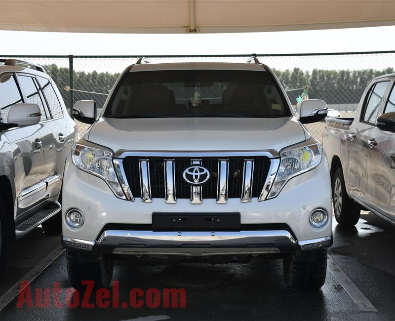 LAND CRUISER PRADO VXR- 2017- WHITE- 42 000 KM- GCC SPECS