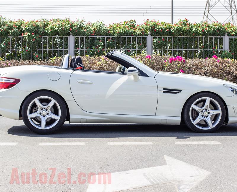 MERCEDES-BENZ SLK250- 2013- WHITE- 125 305 KM- GCC SPECS
