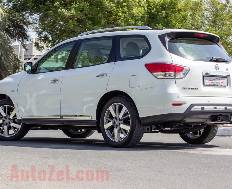 NISSAN PATHFINDER- 2015- WHITE- 105 196 KM- GCC SPECS