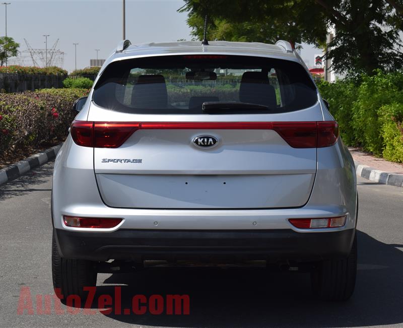 KIA SPORTAGE 2.0- 2018- SILVER- 62 000 KM- GCC SPECS- CALL FOR THE PRICE