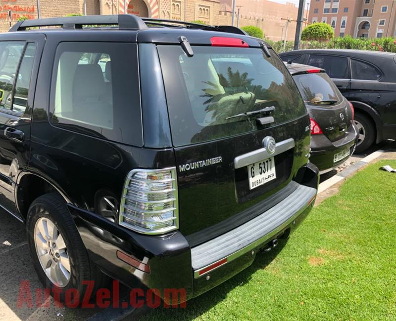 Lady Driven Mercury Mountaineer 