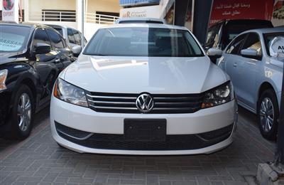 VOLKSWAGEN PASSAT- 2014- WHITE- 86 000 KM- GCC SPECS