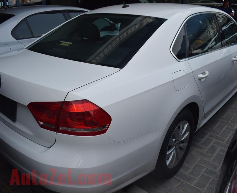 VOLKSWAGEN PASSAT- 2014- WHITE- 86 000 KM- GCC SPECS