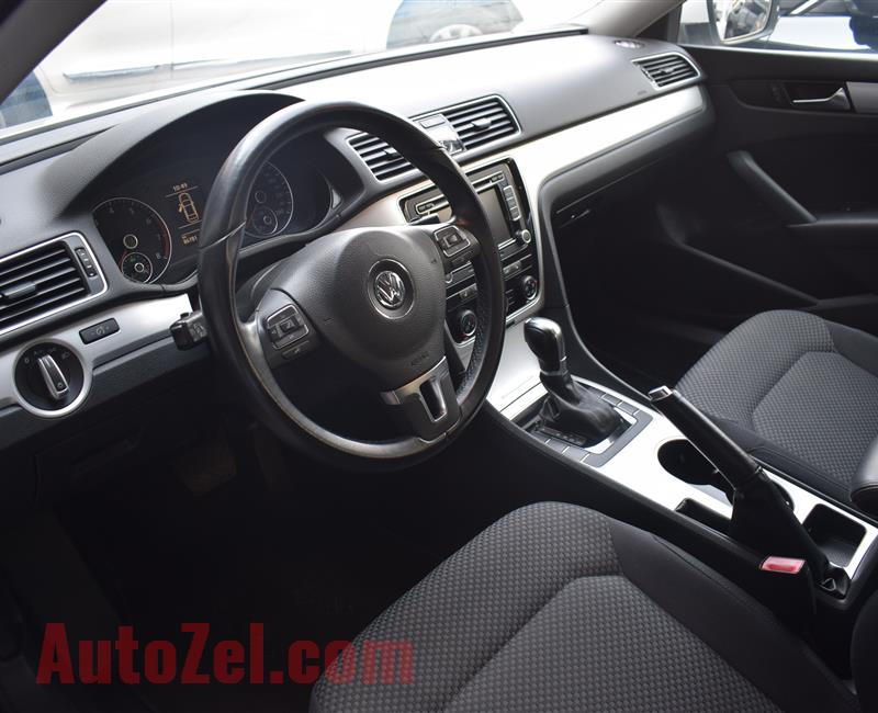 VOLKSWAGEN PASSAT- 2014- WHITE- 86 000 KM- GCC SPECS