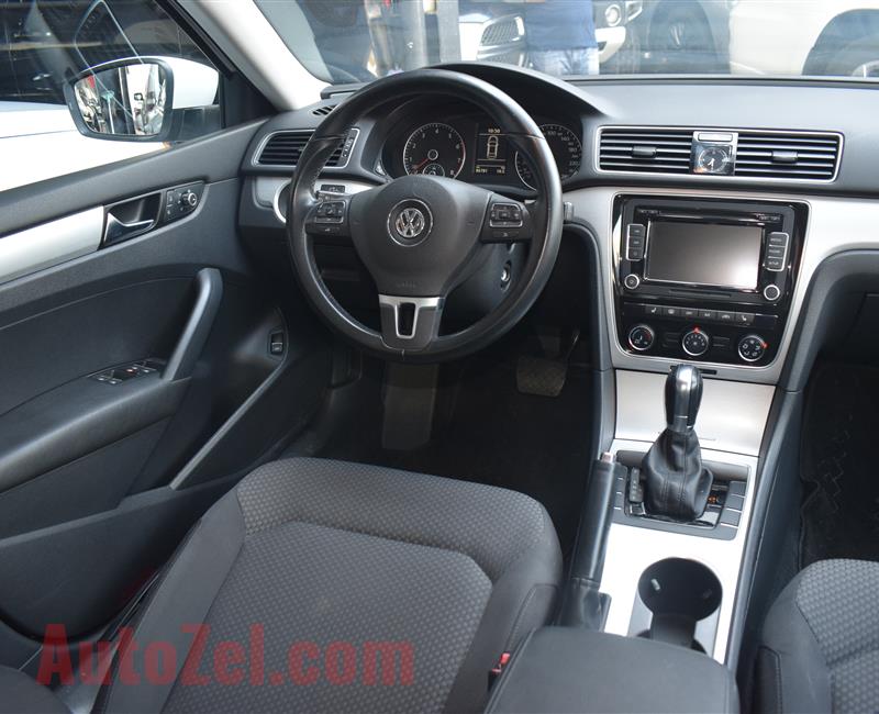 VOLKSWAGEN PASSAT- 2014- WHITE- 86 000 KM- GCC SPECS